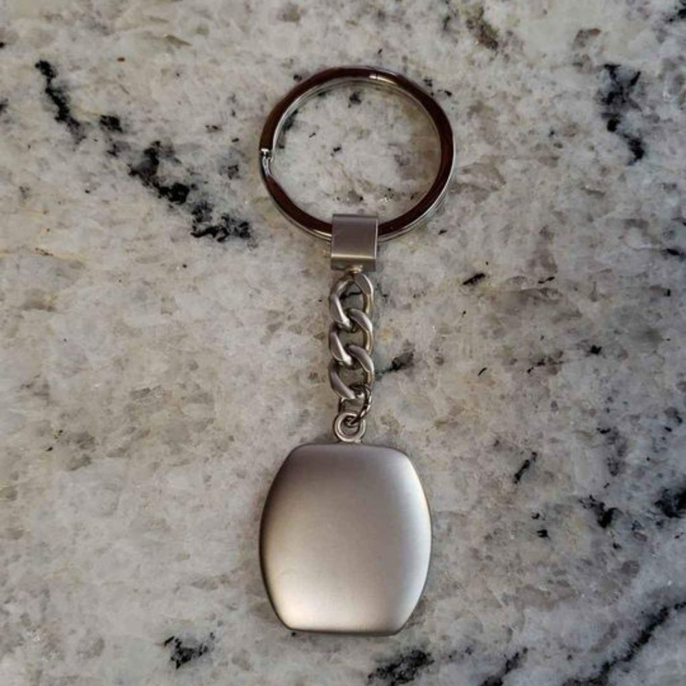 Cadillac Keychain - Picture 3 of 3